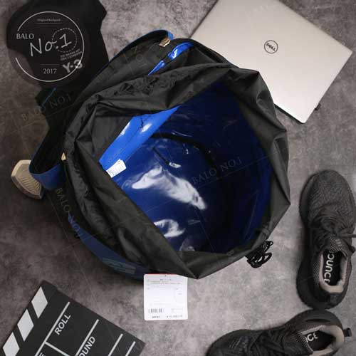 thiet ke tui trong the north face supreme