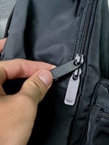Khóa kéo dập chìm logo Trefoil