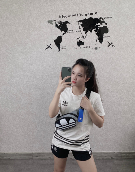 Túi đeo chéo Adidas Originals GK0071